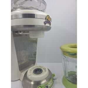 Margaritaville DM1000 Frozen Concoction Maker Blender Cosmetic Damage Works